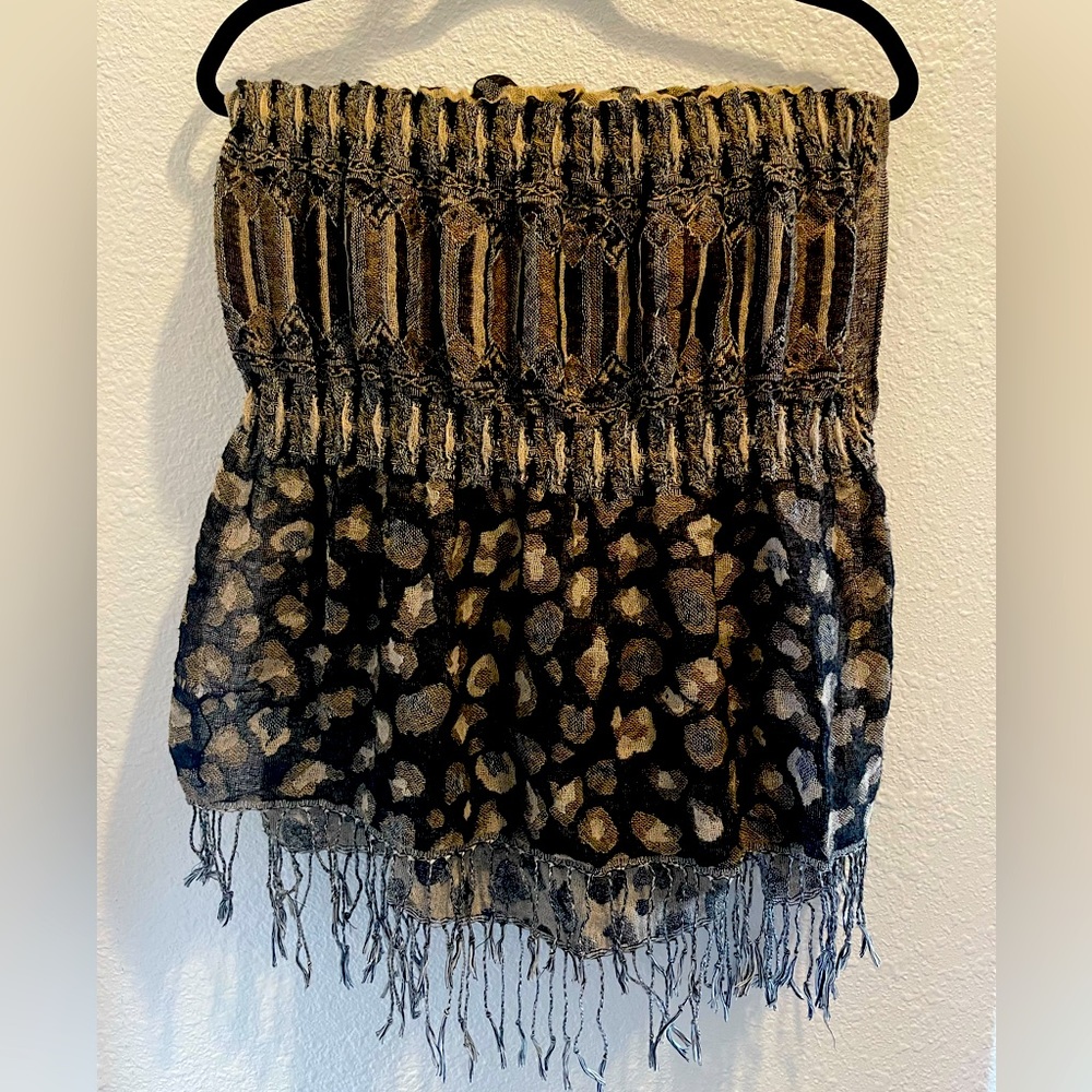 Abstract animal print scarf/wrap like new